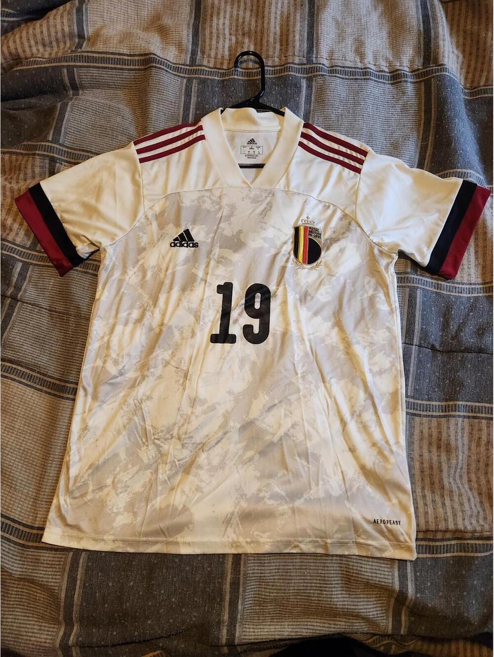 Belgium 2021/2022 Away Soccer Jersey Size M